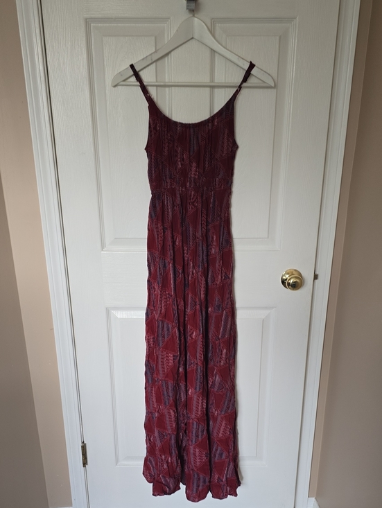 Kismet Dresses & Skirts - Kismet Wine Red and Navy Geometric Maxi Dress